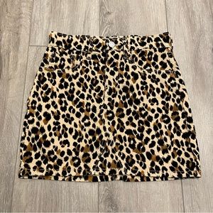 Old Navy Leopard Print Corduroy Skirt - Kid Size M (8)